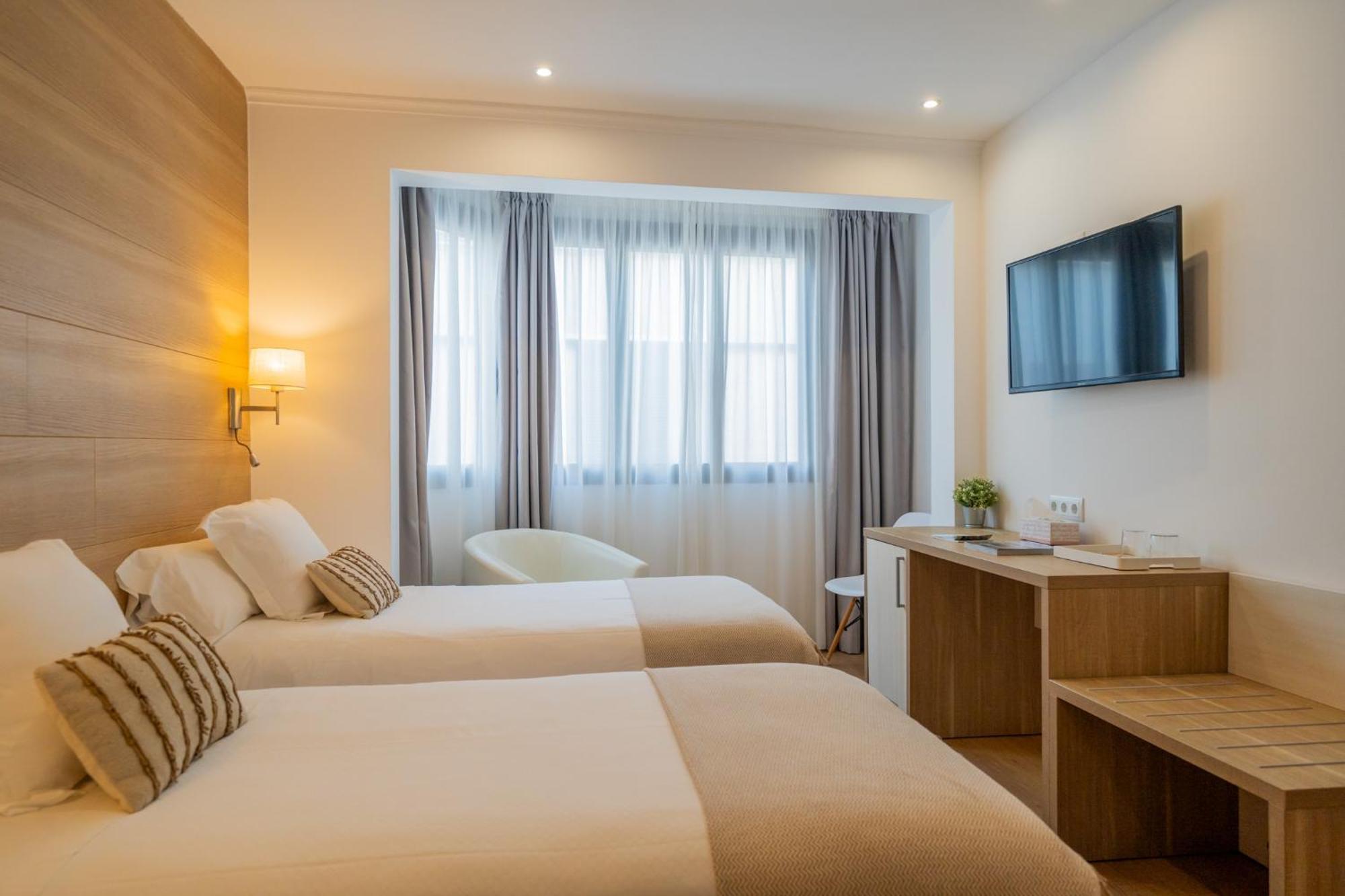 Hostal Menurka Ciutadella  Zewnętrze zdjęcie