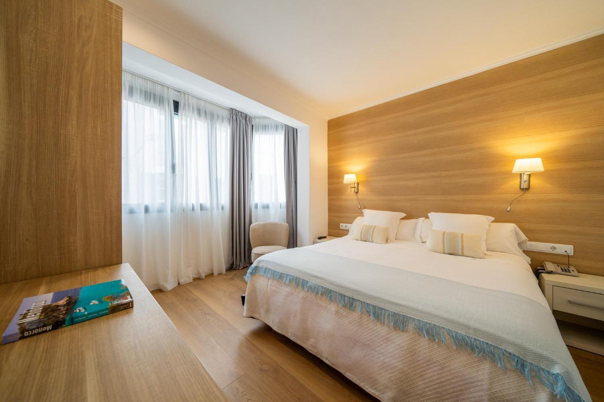 Hostal Menurka Ciutadella  Zewnętrze zdjęcie